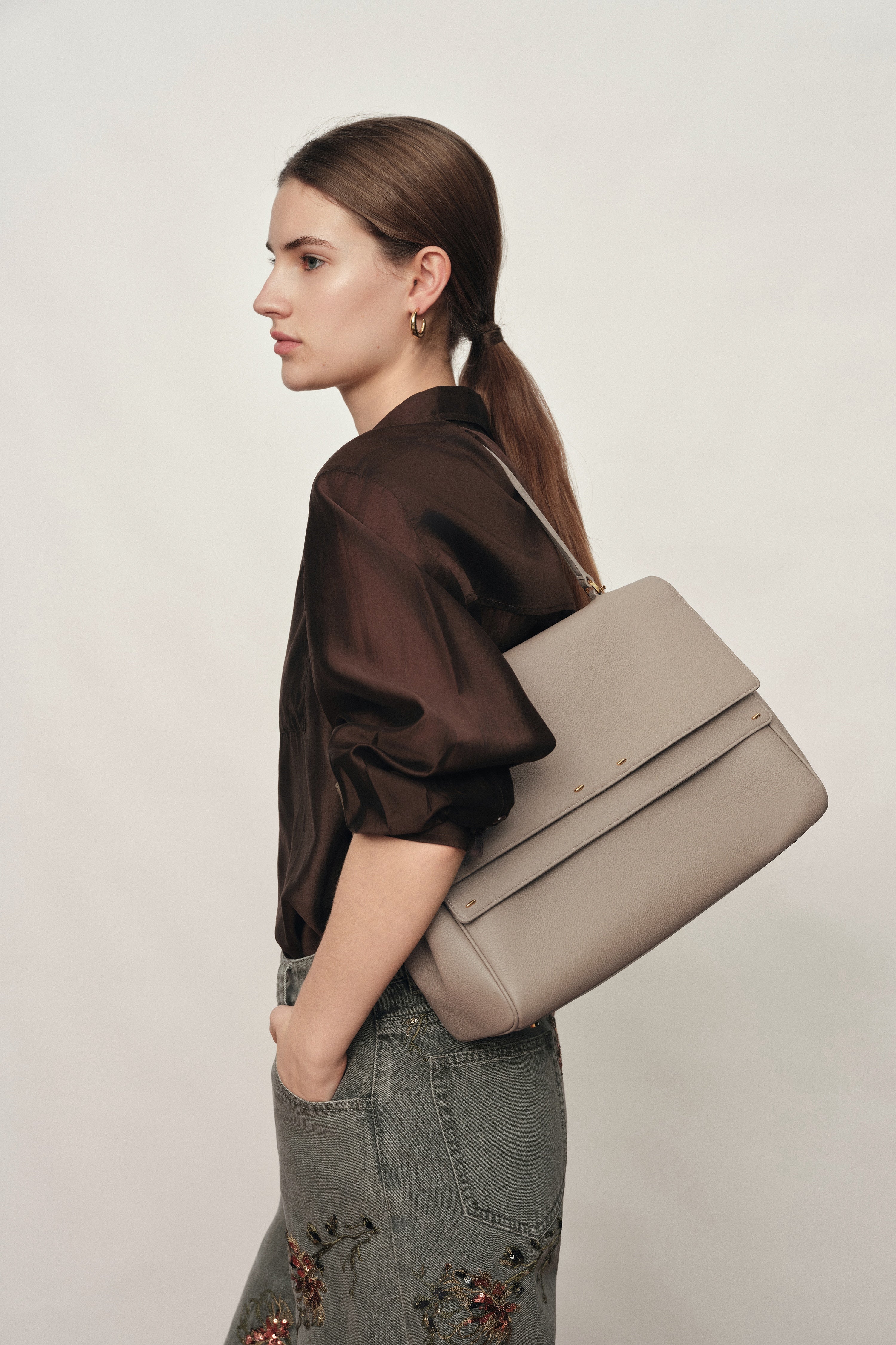 Rialto Double Flap Handbag in Pebble-Grain Top-Grain Cowhide Leather