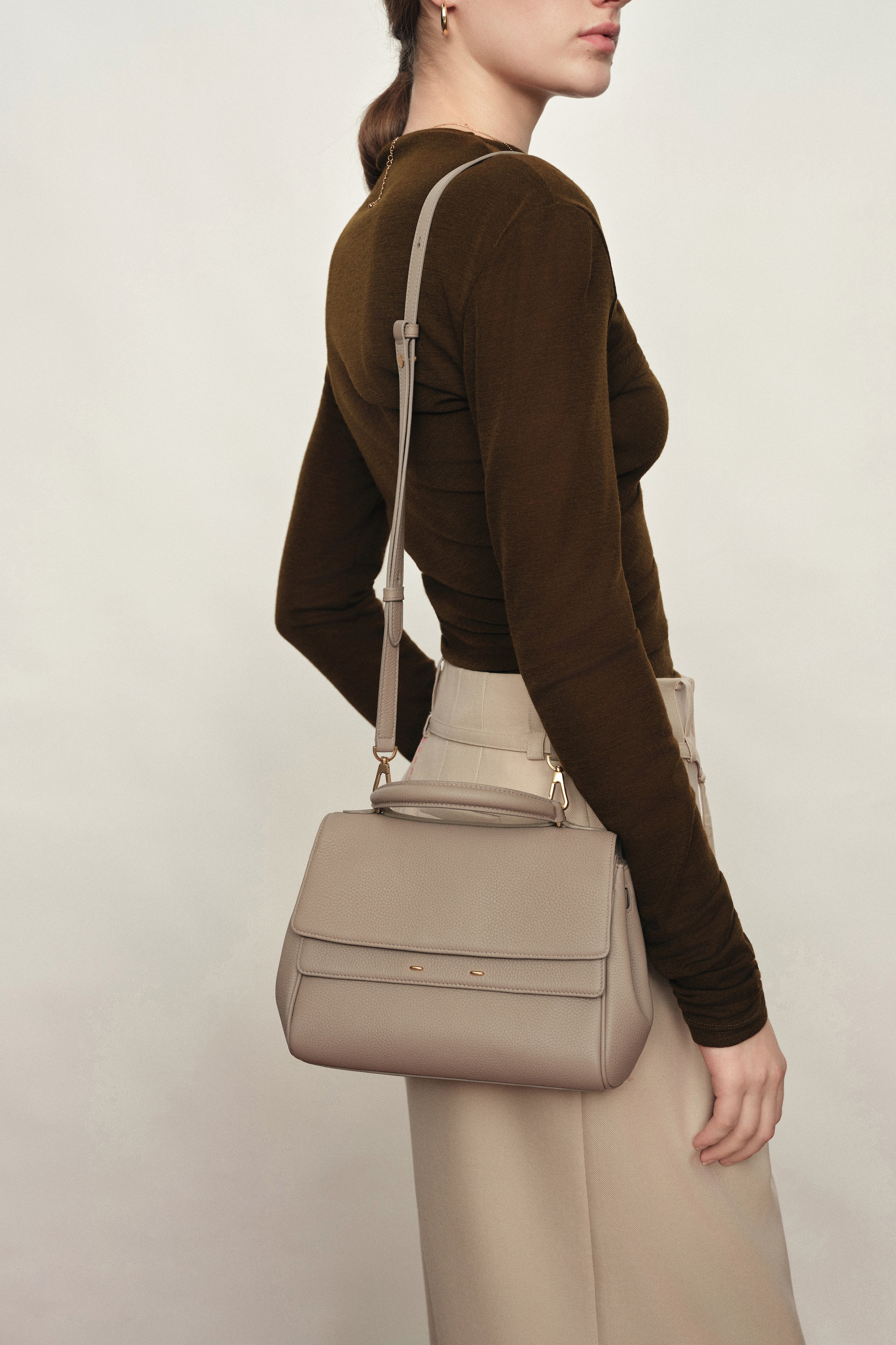 Rialto Small Handbag in Pebble-Grain Top-Grain Cowhide Leather