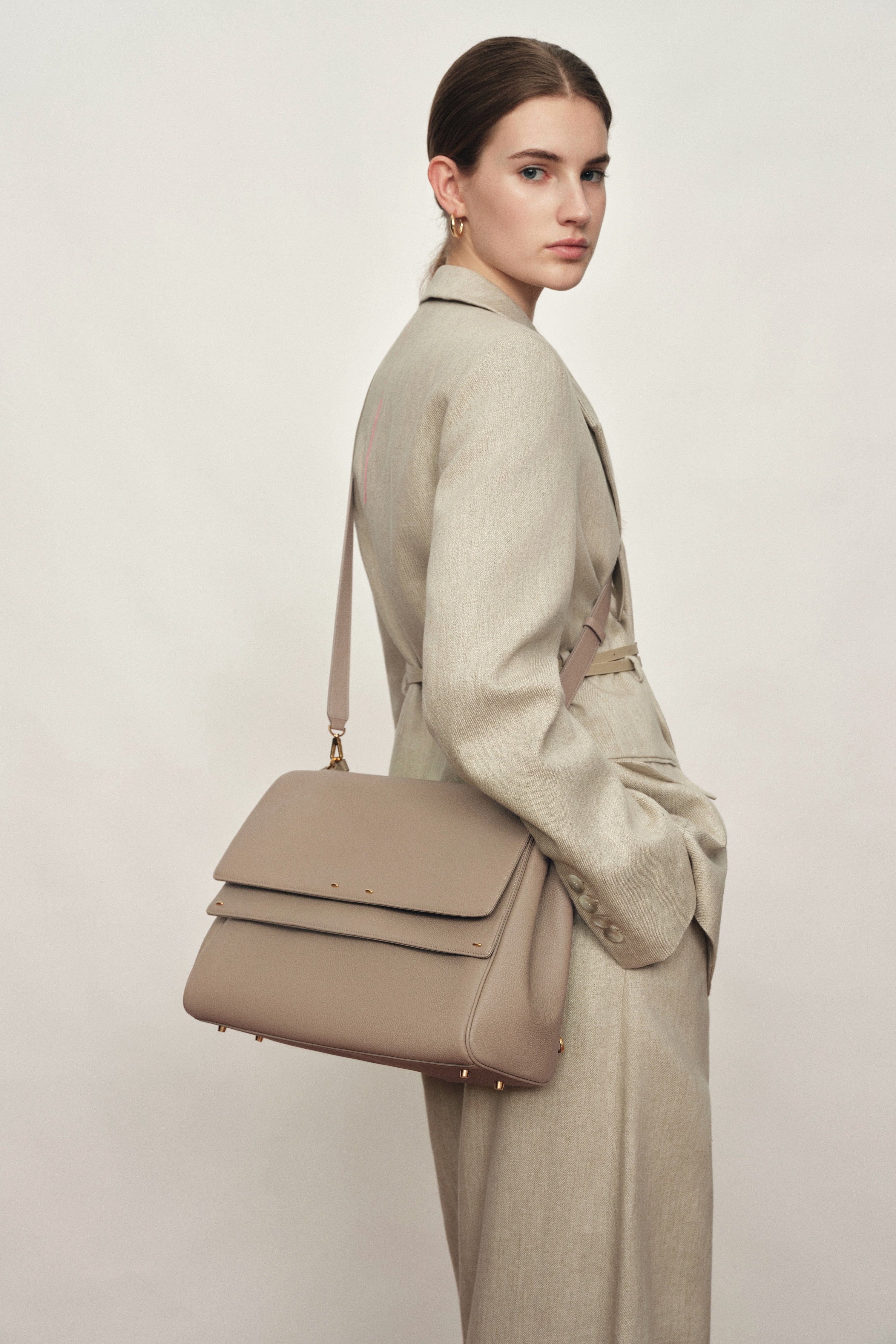 Rialto Double Flap Handbag in Pebble-Grain Top-Grain Cowhide Leather
