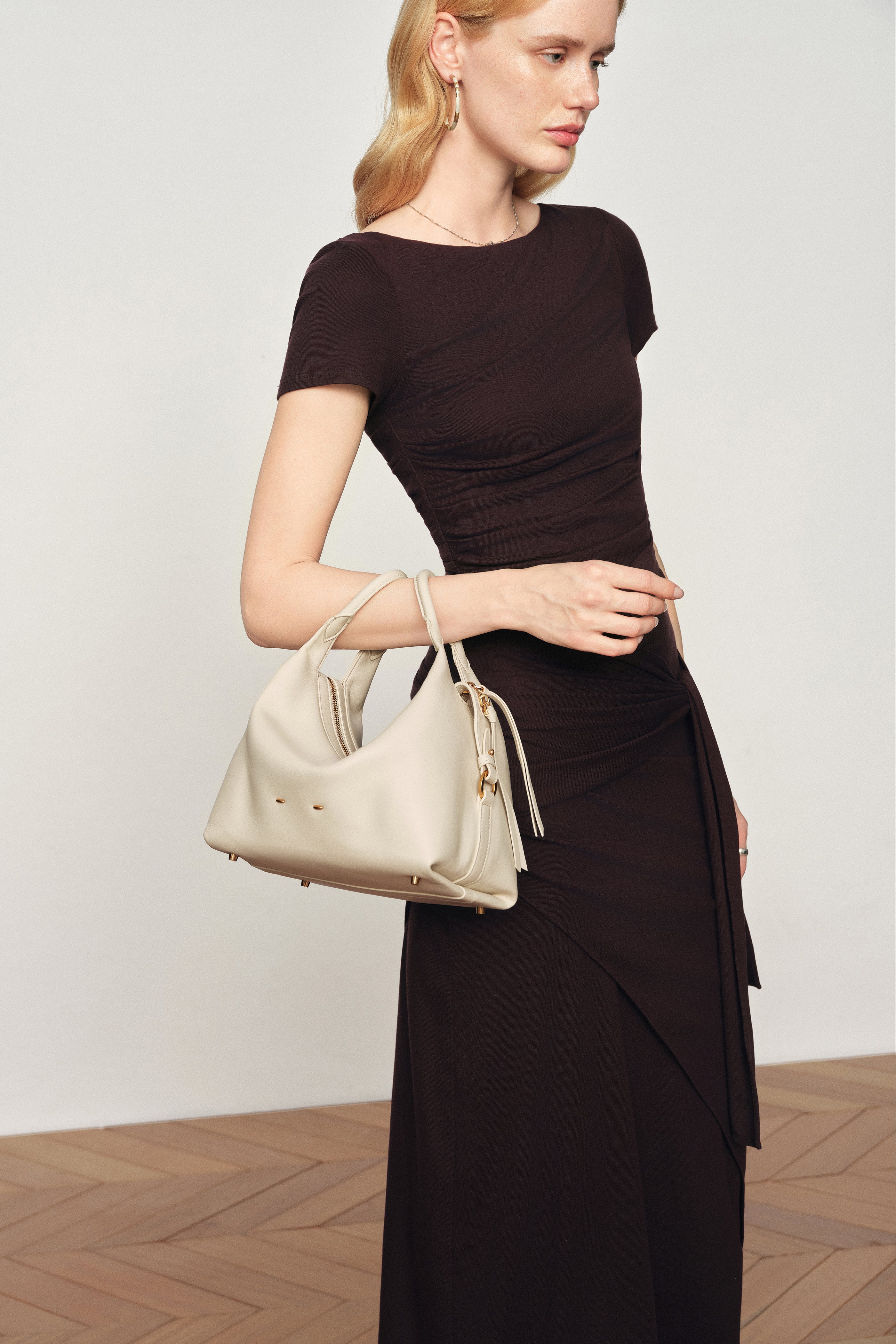 Clio Slouchy Swing Bag in Smooth Top-Grain Leather
