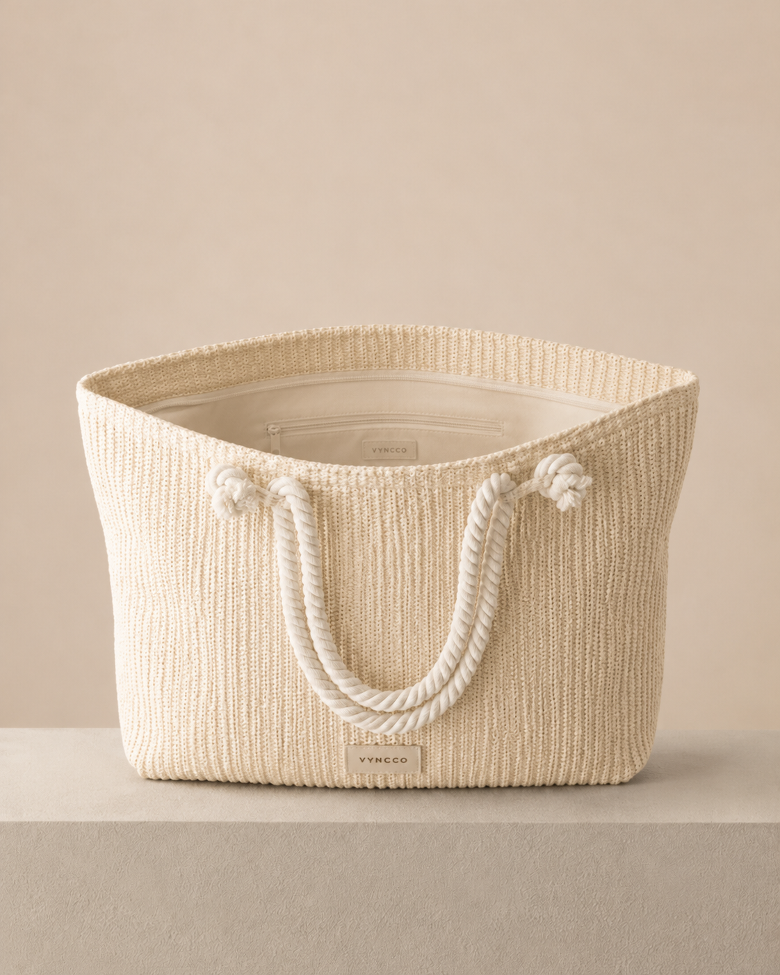VYNCCO Shell Charm Raffia Shoulder Bag
