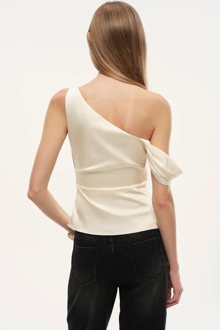 Sculpture One Shoulder Asymmetric Sleeveless Top in Mulberry Silk
