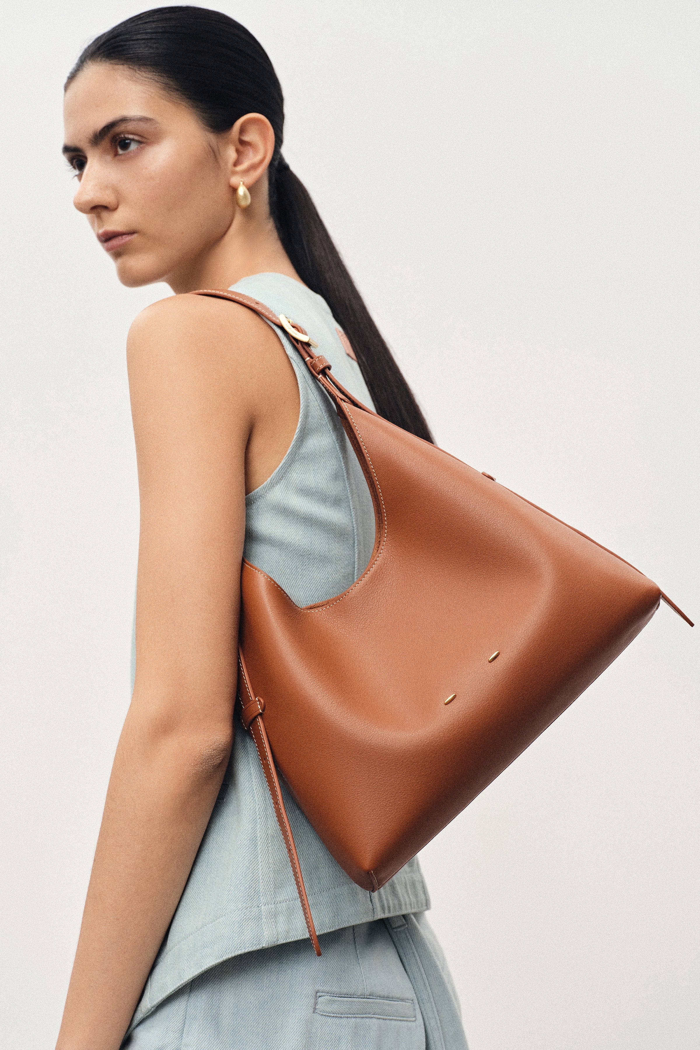 Duomo Small Hobo Bag in Nappa Leather